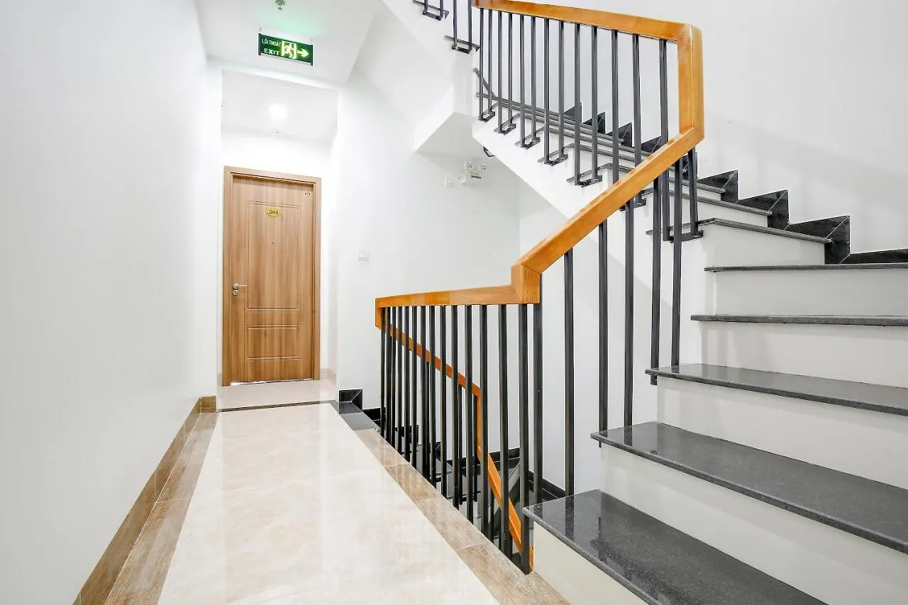 Suri Apartment & Hotel Danang  ダナン市